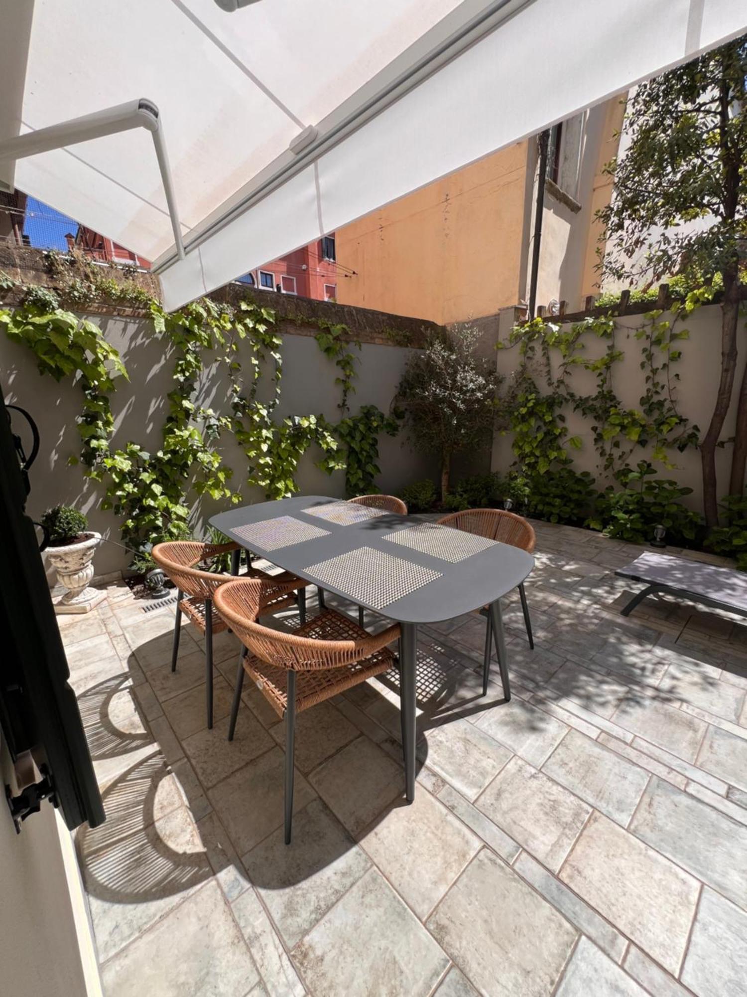 Apartment Wow Garden In The Heart Of Venedig