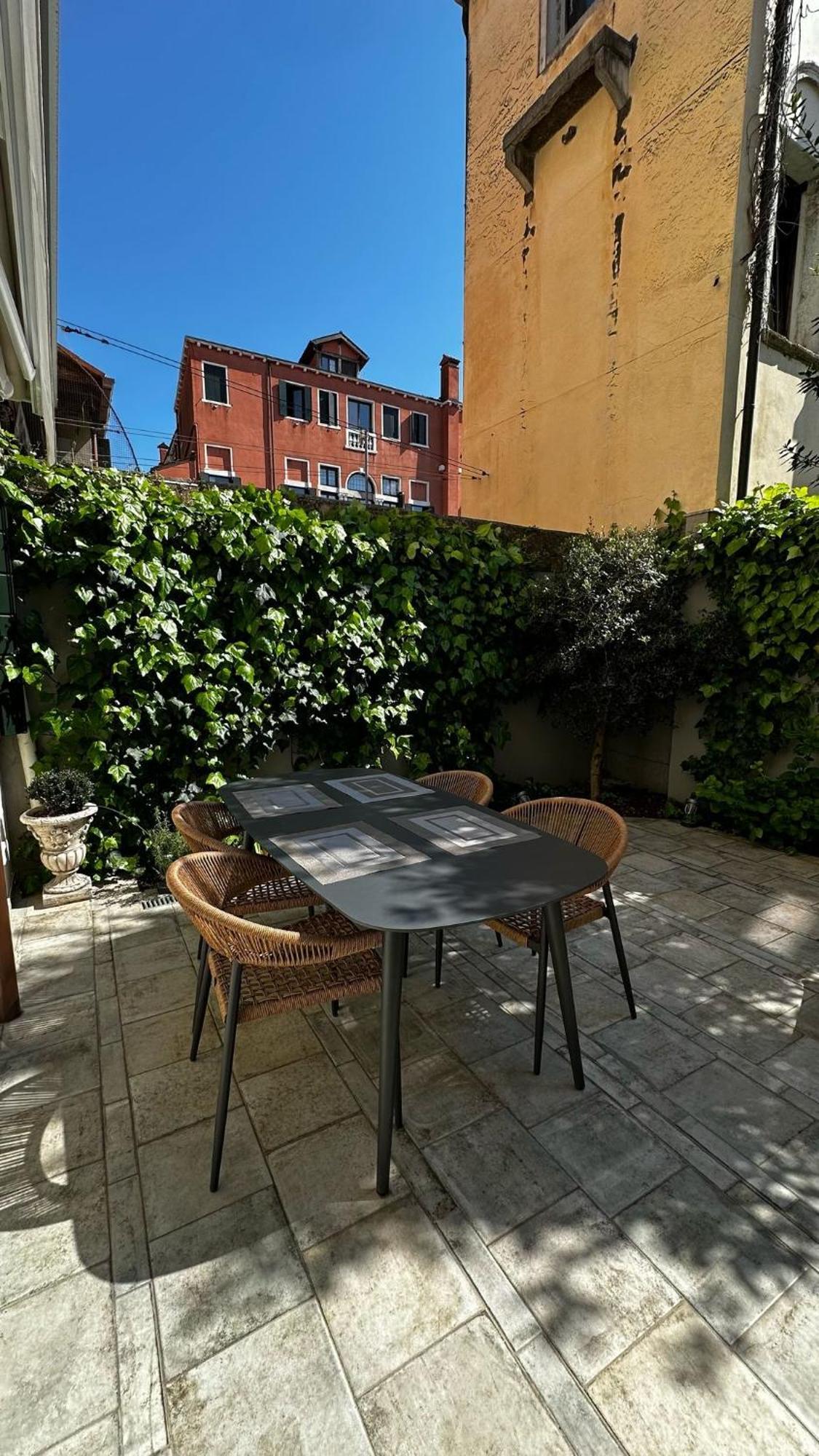Wow Garden In The Heart Of Appartamento